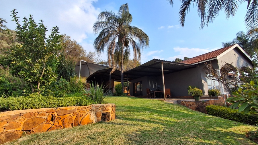4 Bedroom Property for Sale in Safari Gardens North West